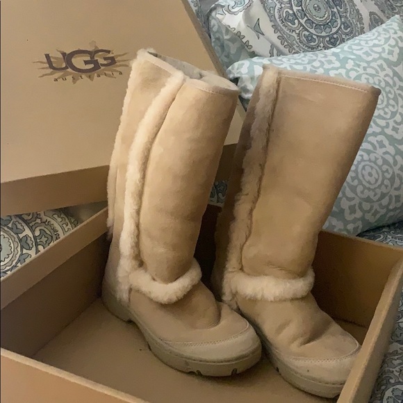 UGG Shoes - Ugg  boots. Great shape size 7